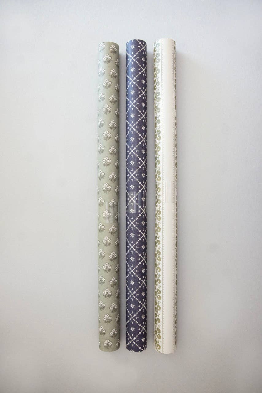 'Yuletide' wrapping paper set